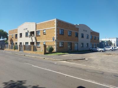 Apartment / Flat For Sale in Goodwood Central, Goodwood