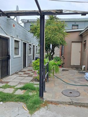 House For Sale in Townsend Estate, Goodwood