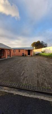 Apartment / Flat For Rent in Parow North, Cape Town