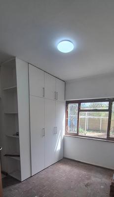 Apartment / Flat For Rent in Goodwood Central, Goodwood